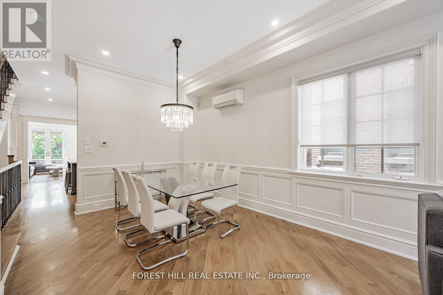 












55 LONSDALE ROAD

,
Toronto (Yonge-St. Clair),




Ontario
M4W1W4

