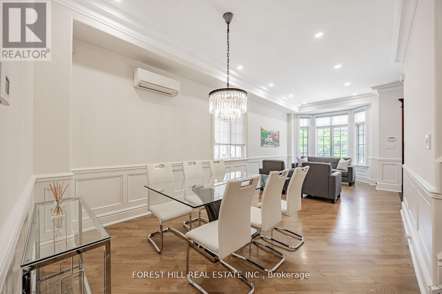 












55 LONSDALE ROAD

,
Toronto (Yonge-St. Clair),




Ontario
M4W1W4

