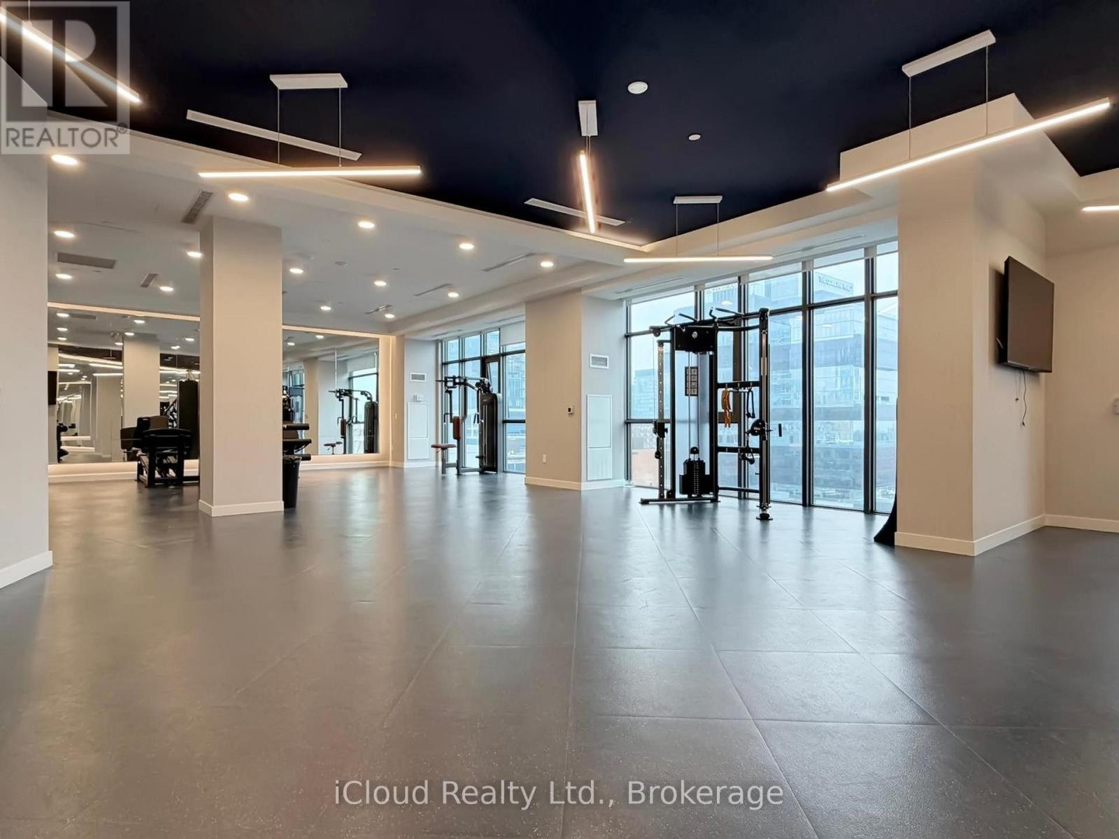 












440 - 60 PRINCESS STREET

,
Toronto (Waterfront Communities),




Ontario
M5A2C7

