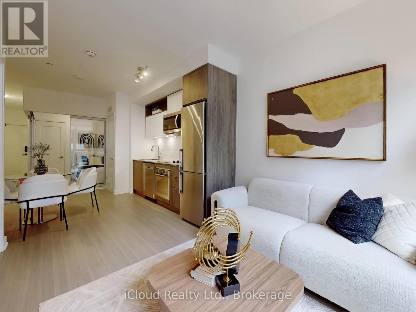 












440 - 60 PRINCESS STREET

,
Toronto (Waterfront Communities),




Ontario
M5A2C7

