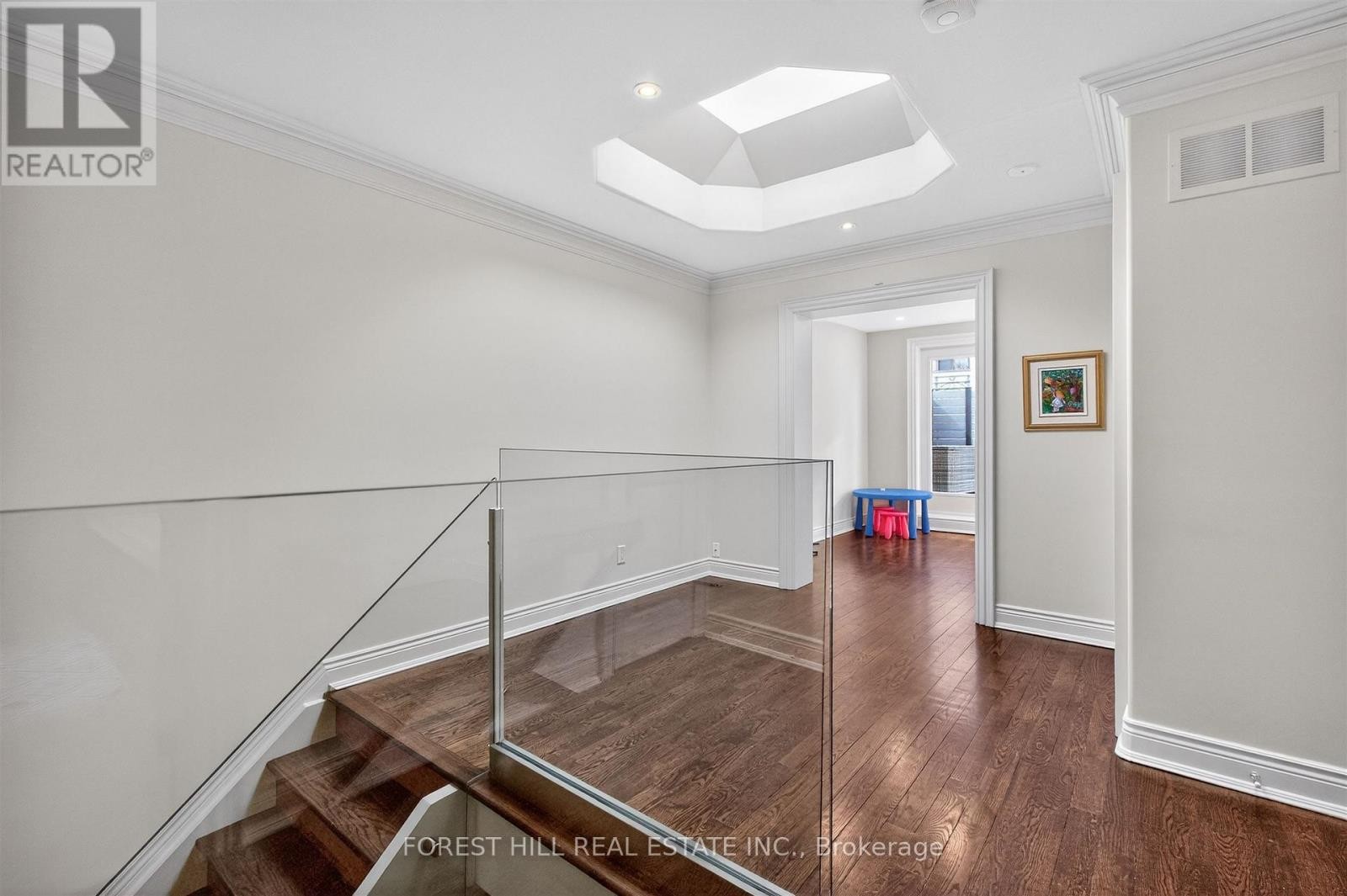 












29 WEBSTER AVENUE

,
Toronto (Annex),




Ontario
M5R1N6

