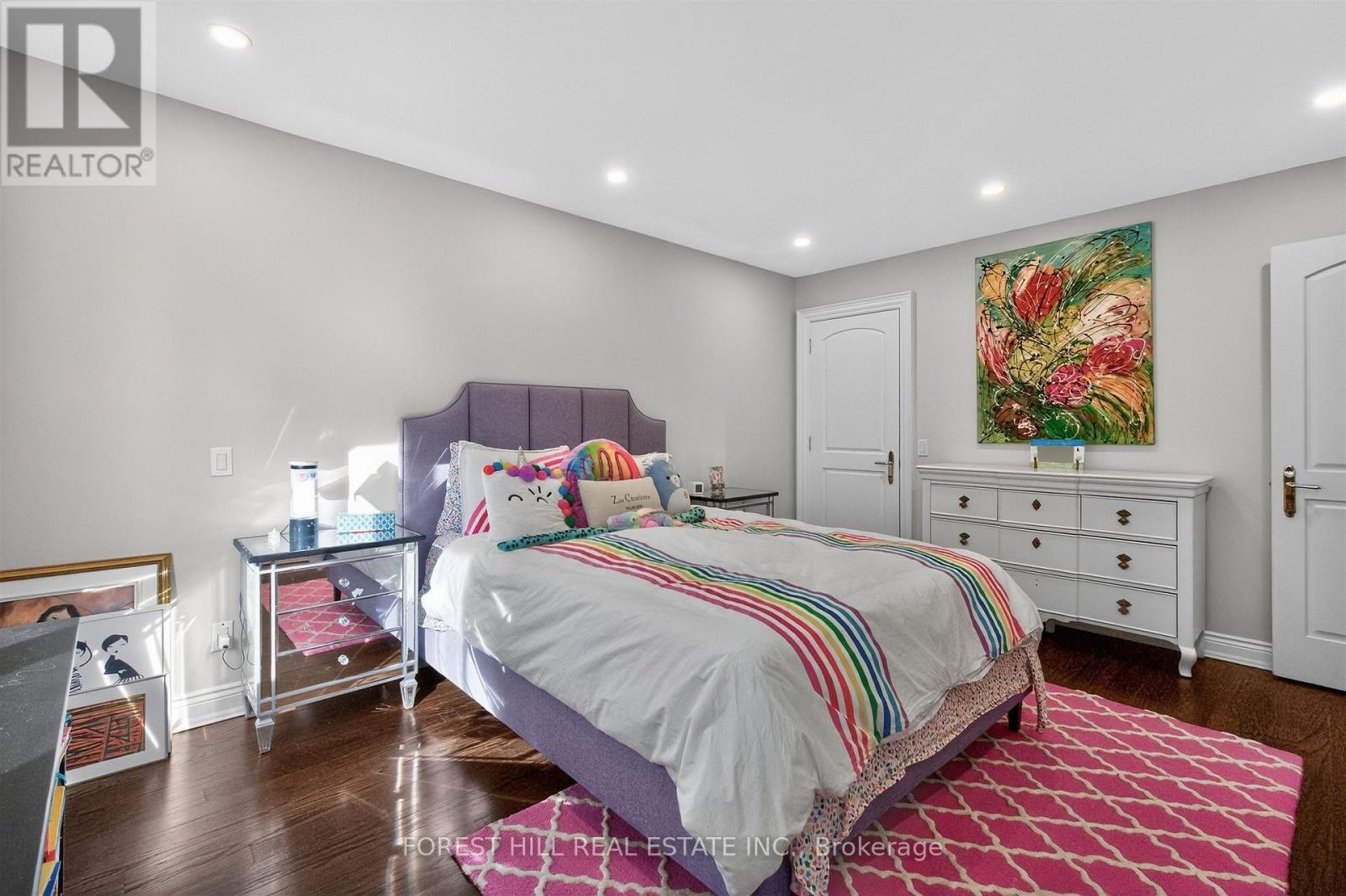 












29 WEBSTER AVENUE

,
Toronto (Annex),




Ontario
M5R1N6

