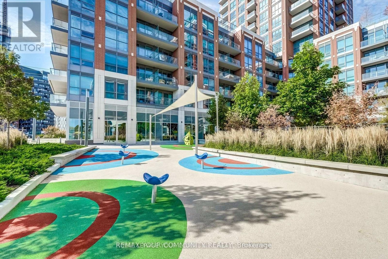 












1405 - 31 TIPPETT ROAD

,
Toronto (Clanton Park),




Ontario
M3H0C8

