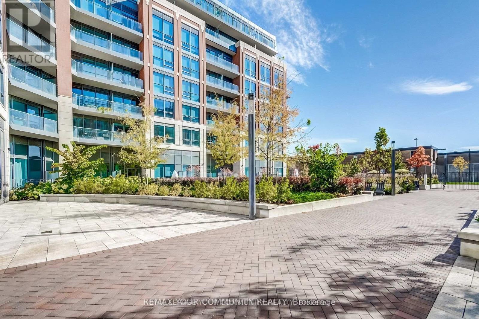 












1405 - 31 TIPPETT ROAD

,
Toronto (Clanton Park),




Ontario
M3H0C8

