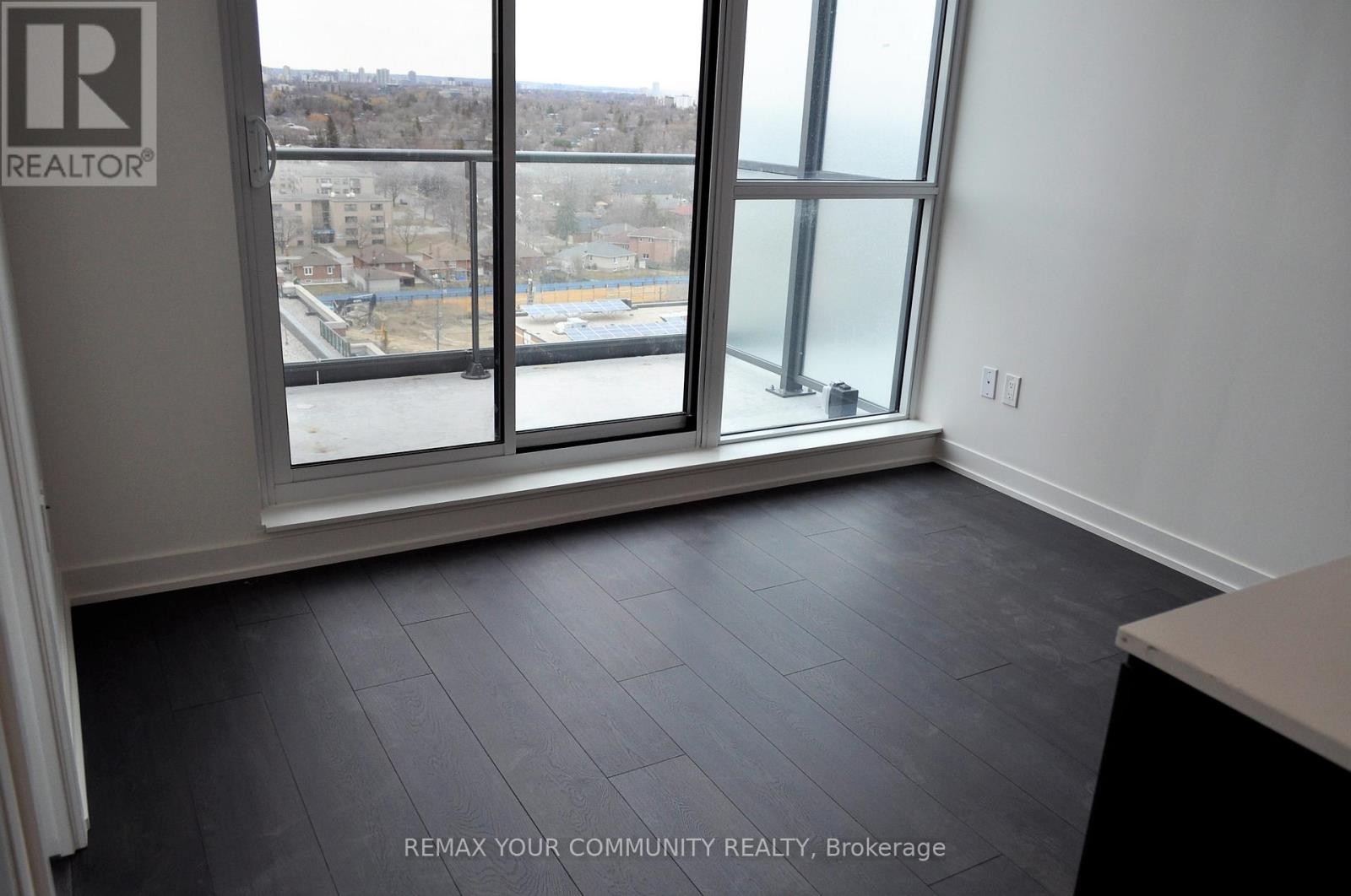 












1405 - 31 TIPPETT ROAD

,
Toronto (Clanton Park),




Ontario
M3H0C8

