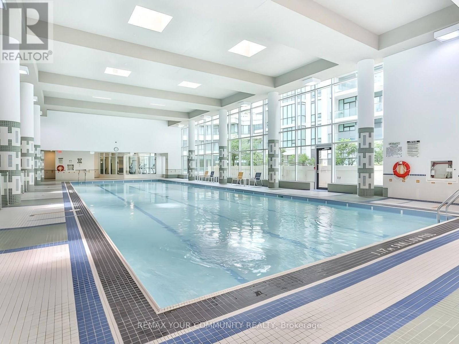 












202 - 18 HARBOUR STREET

,
Toronto (Waterfront Communities),




Ontario
M5J2Z6

