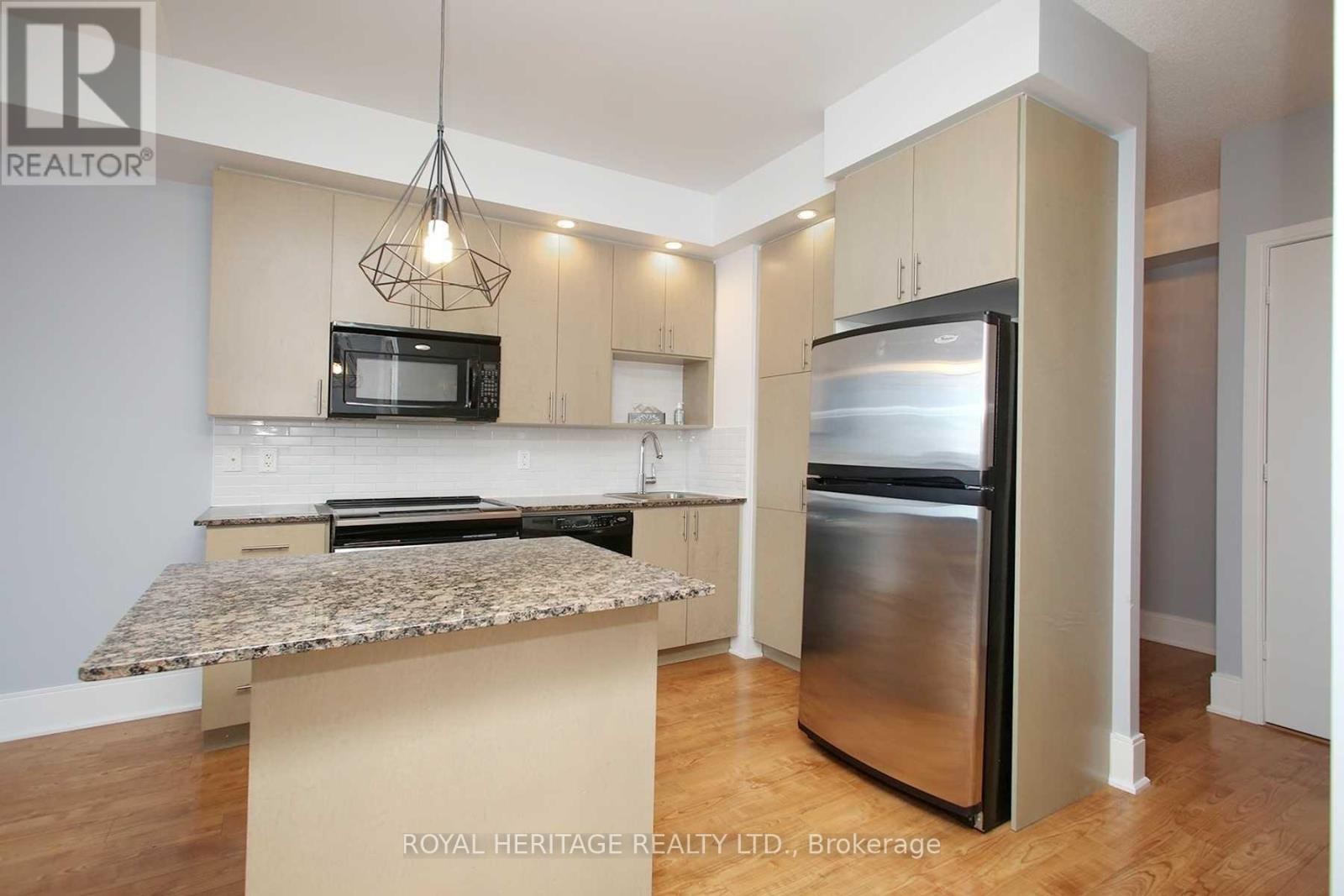 












1505 - 181 WYNFORD DRIVE

,
Toronto (Banbury-Don Mills),




Ontario
M3C0C6

