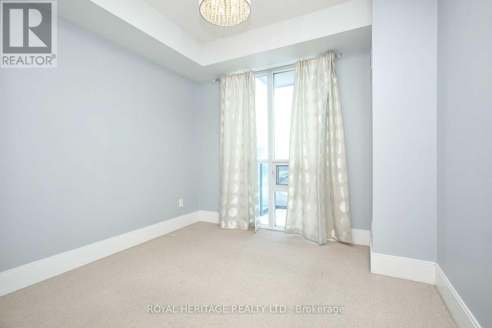 












1505 - 181 WYNFORD DRIVE

,
Toronto (Banbury-Don Mills),




Ontario
M3C0C6

