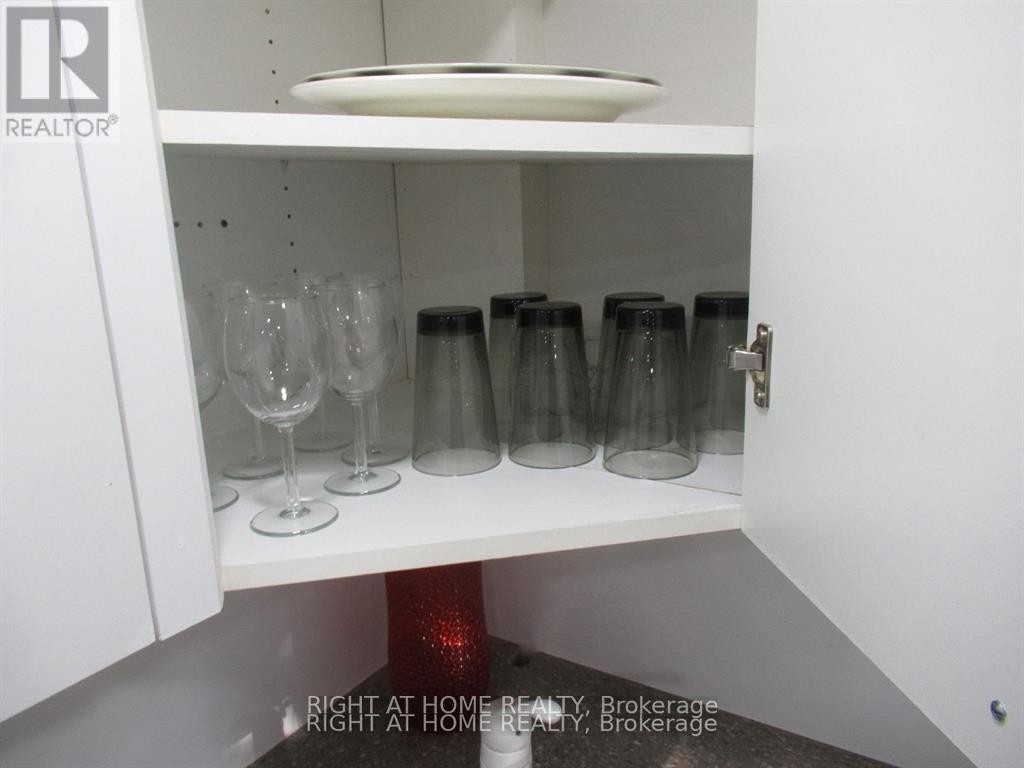 












LOWER - 272 ROXTON ROAD

,
Toronto (Palmerston-Little Italy),




Ontario
M6G3P9

