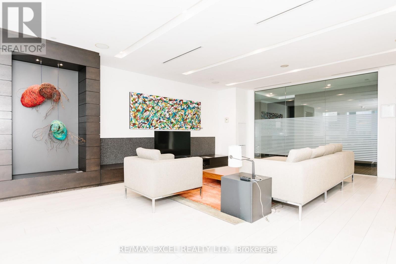 












1307 - 170 SUMACH STREET

,
Toronto (Regent Park),




Ontario
M5A0C3

