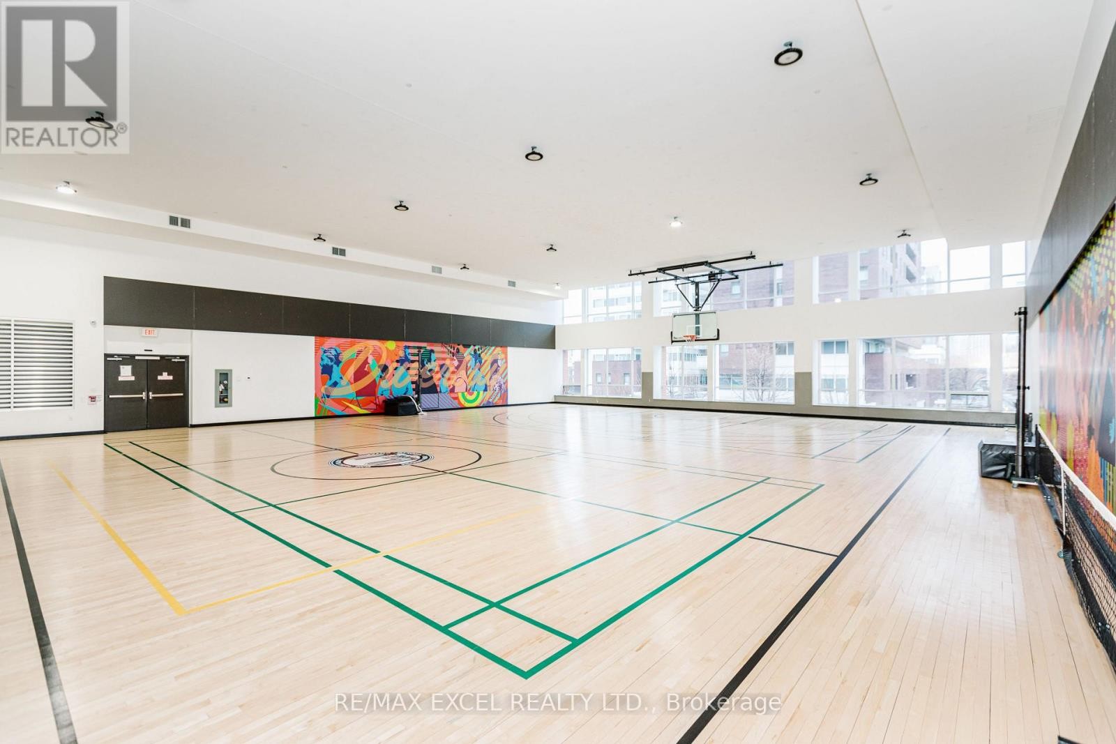 












1307 - 170 SUMACH STREET

,
Toronto (Regent Park),




Ontario
M5A0C3

