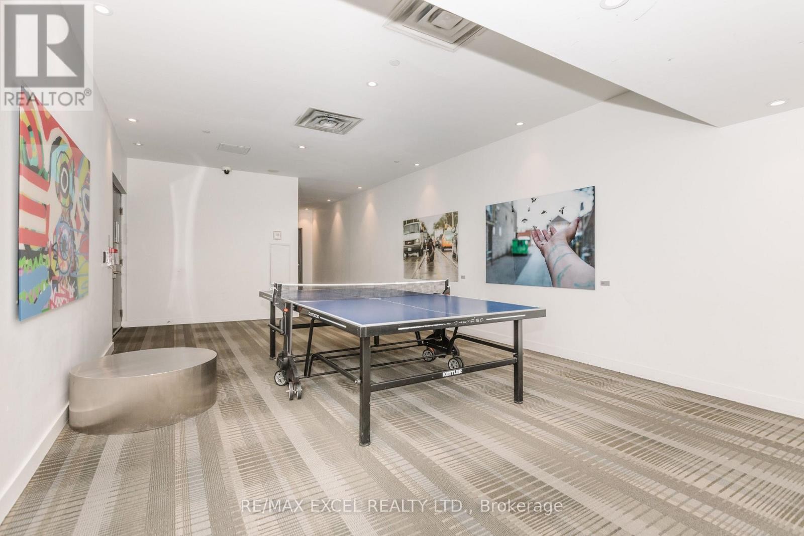 












1307 - 170 SUMACH STREET

,
Toronto (Regent Park),




Ontario
M5A0C3

