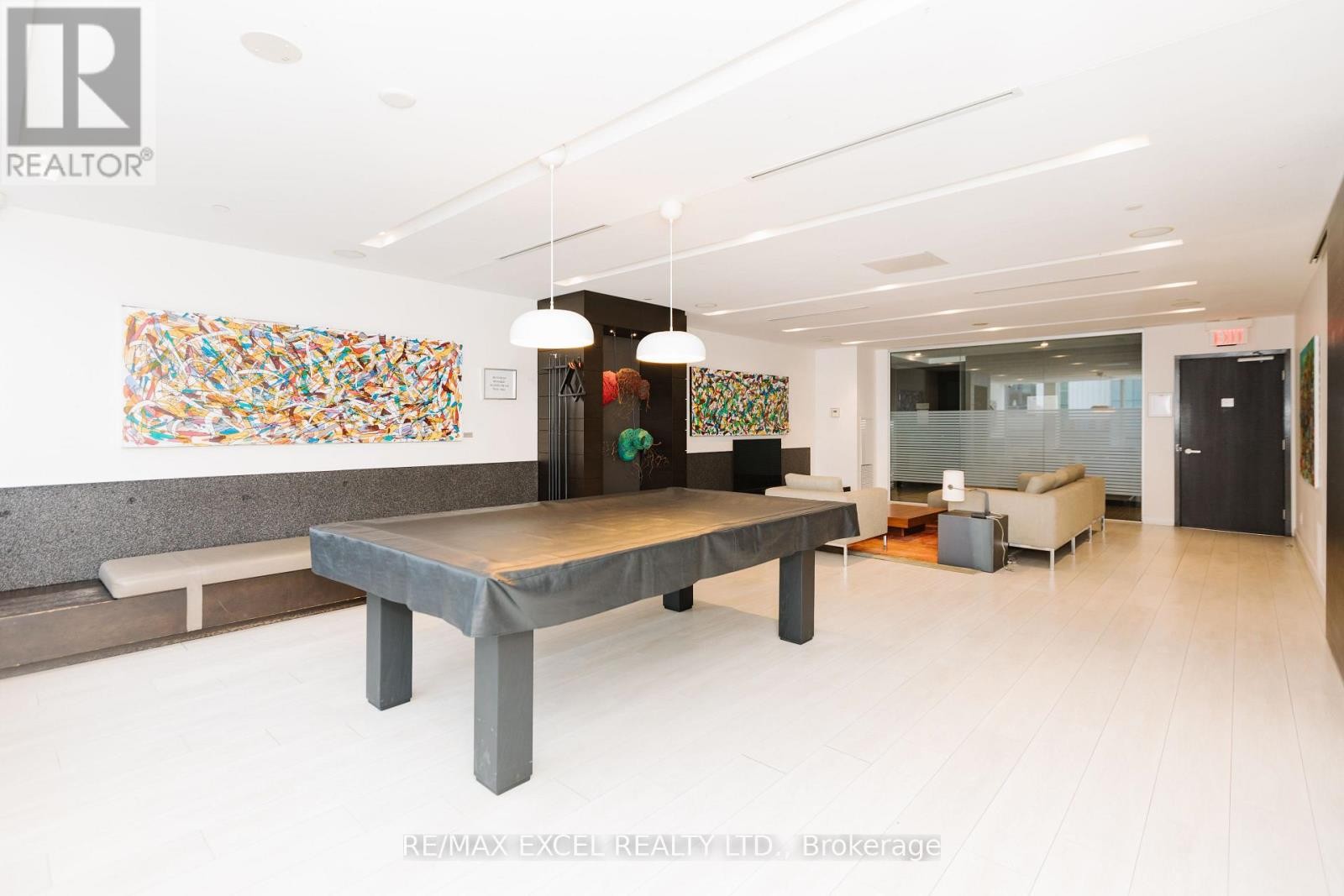 












1307 - 170 SUMACH STREET

,
Toronto (Regent Park),




Ontario
M5A0C3

