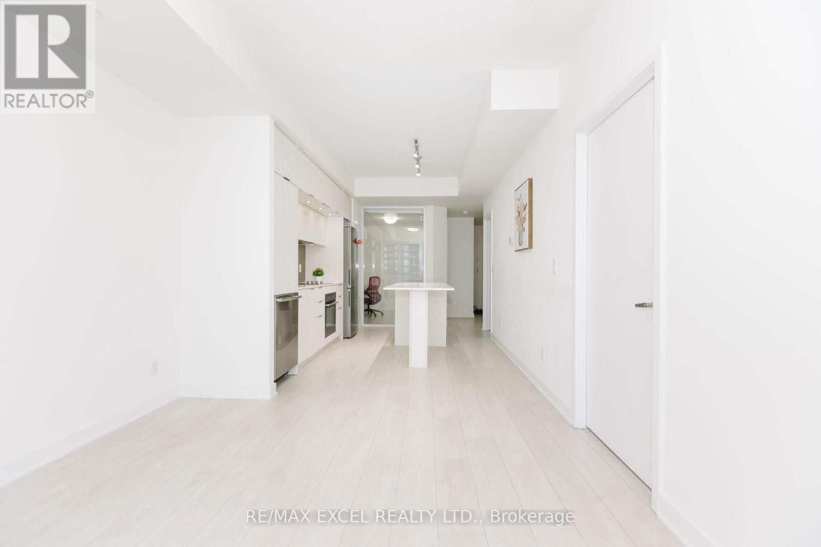 












1307 - 170 SUMACH STREET

,
Toronto (Regent Park),




Ontario
M5A0C3

