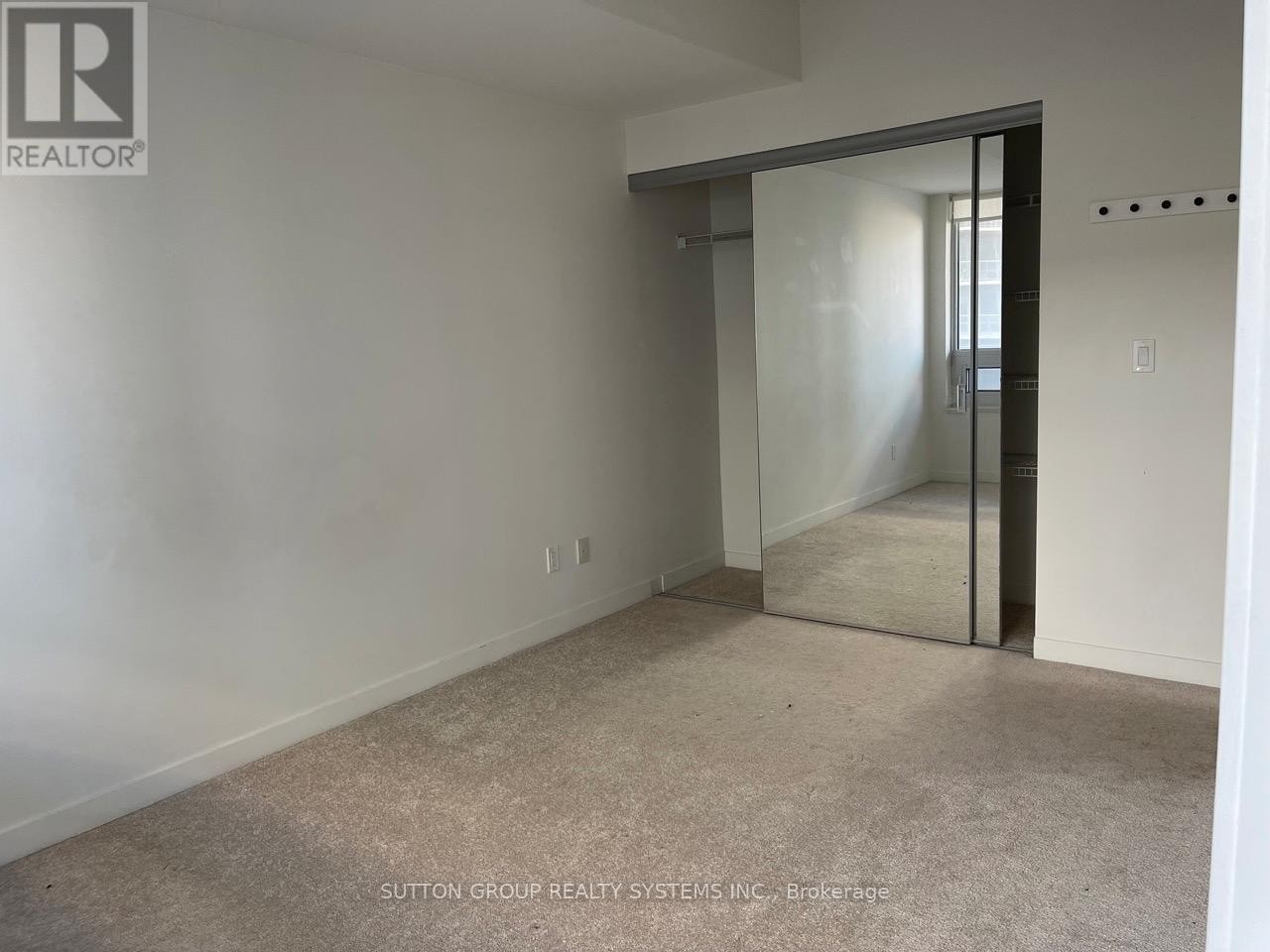 












1102 - 59 EAST LIBERTY STREET

,
Toronto (Niagara),




Ontario
M6K3R1

