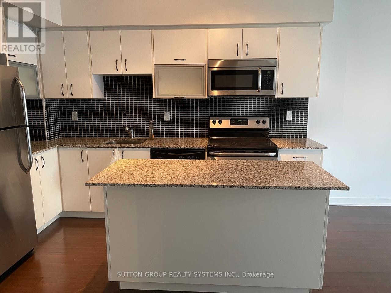 












1102 - 59 EAST LIBERTY STREET

,
Toronto (Niagara),




Ontario
M6K3R1

