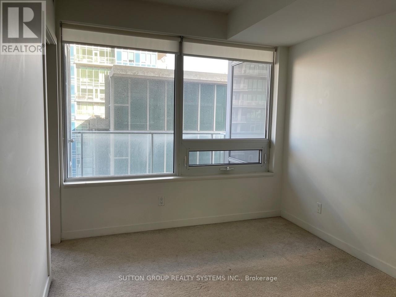 












1102 - 59 EAST LIBERTY STREET

,
Toronto (Niagara),




Ontario
M6K3R1

