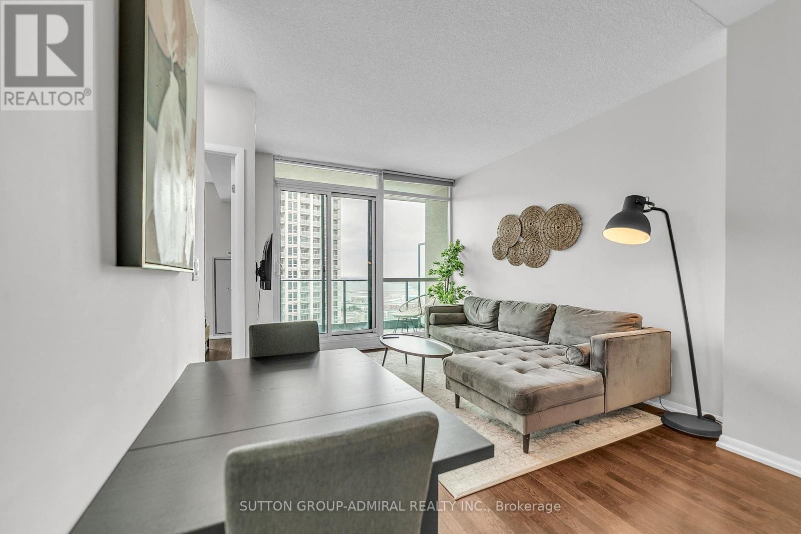 












2601 - 215 FORT YORK BOULEVARD

,
Toronto (Niagara),




Ontario
M5V4A2

