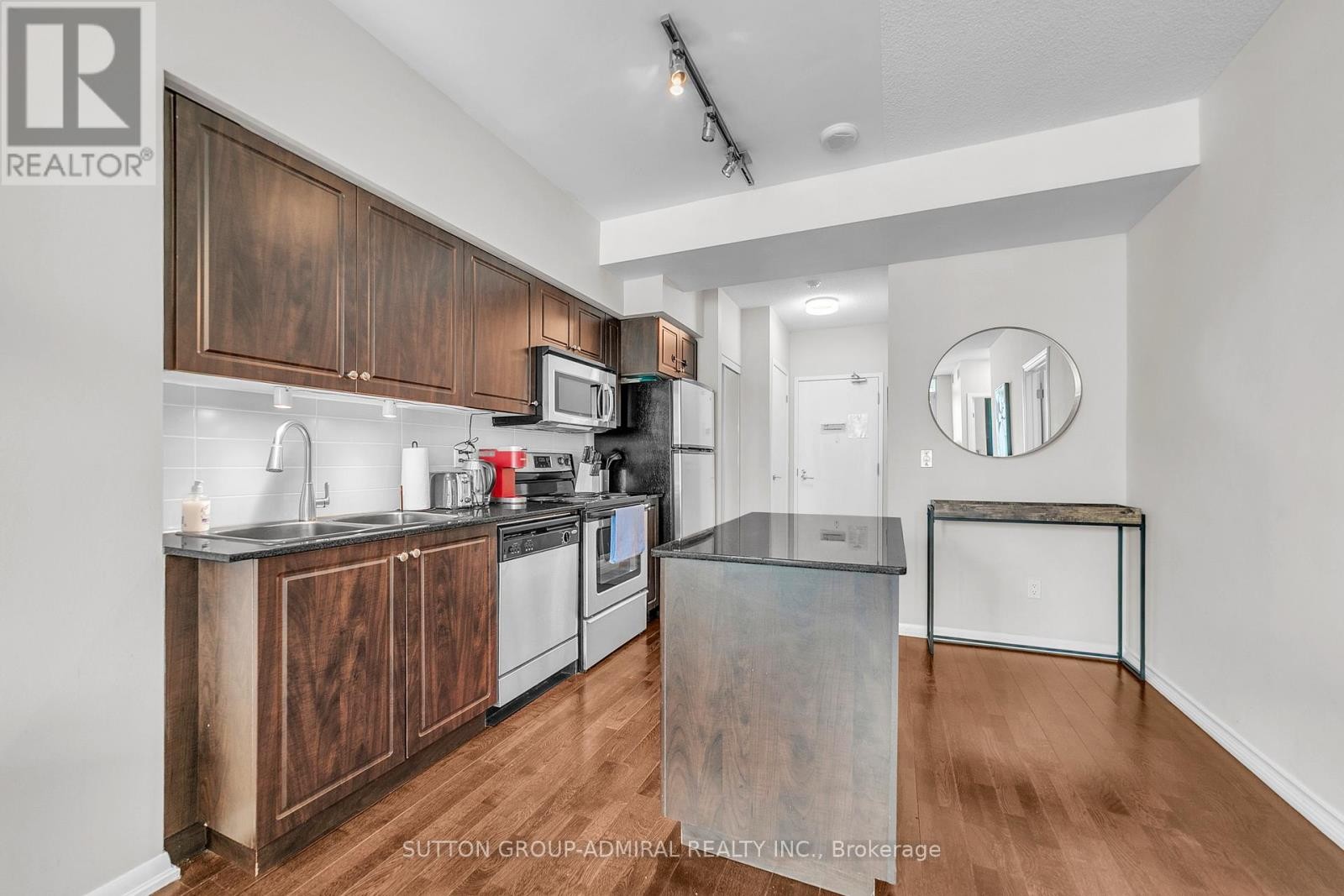 












2601 - 215 FORT YORK BOULEVARD

,
Toronto (Niagara),




Ontario
M5V4A2

