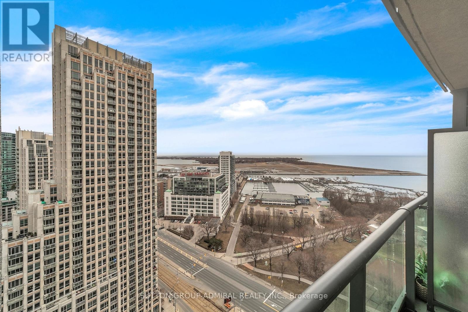 












2601 - 215 FORT YORK BOULEVARD

,
Toronto (Niagara),




Ontario
M5V4A2

