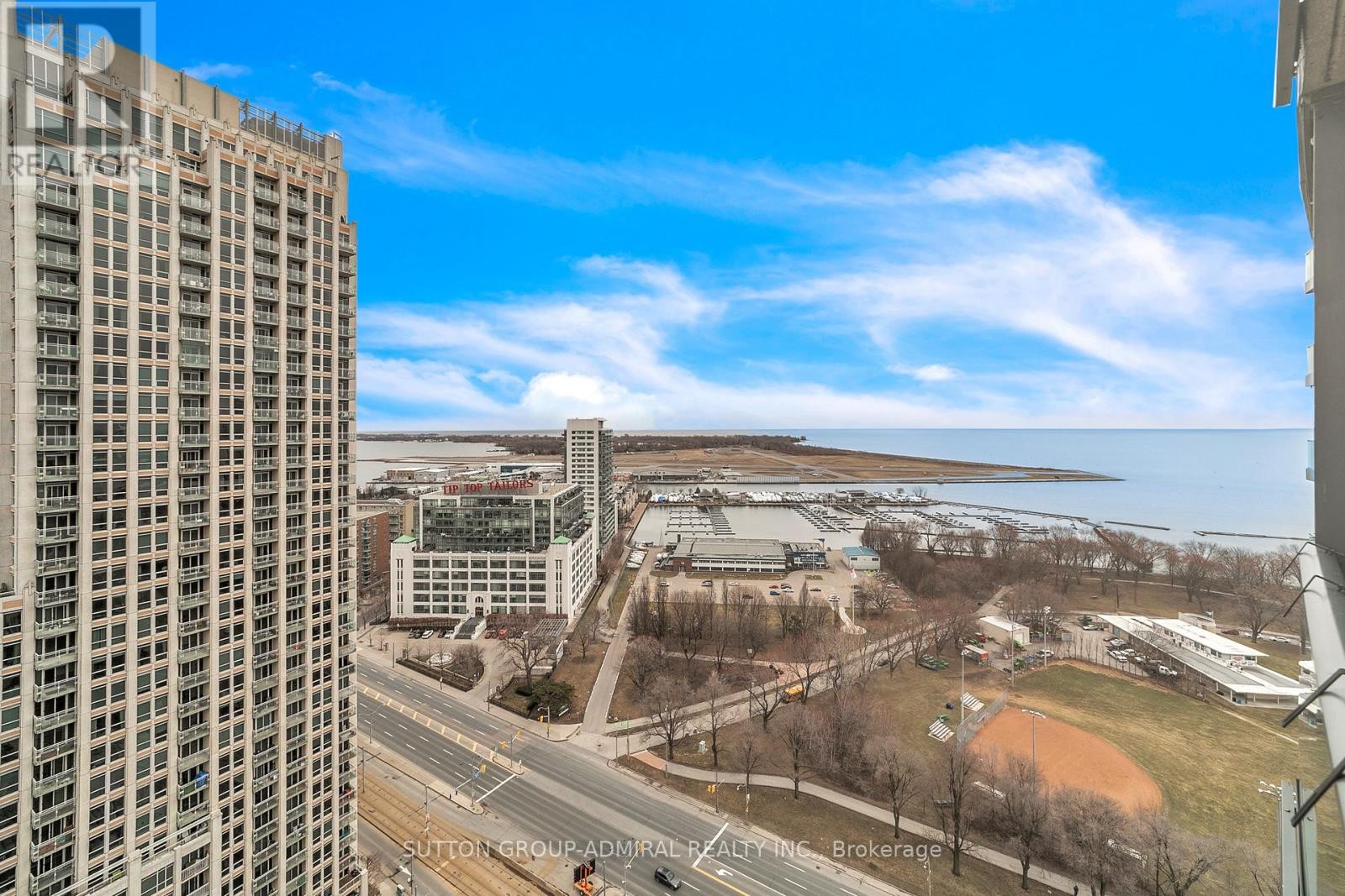 












2601 - 215 FORT YORK BOULEVARD

,
Toronto (Niagara),




Ontario
M5V4A2

