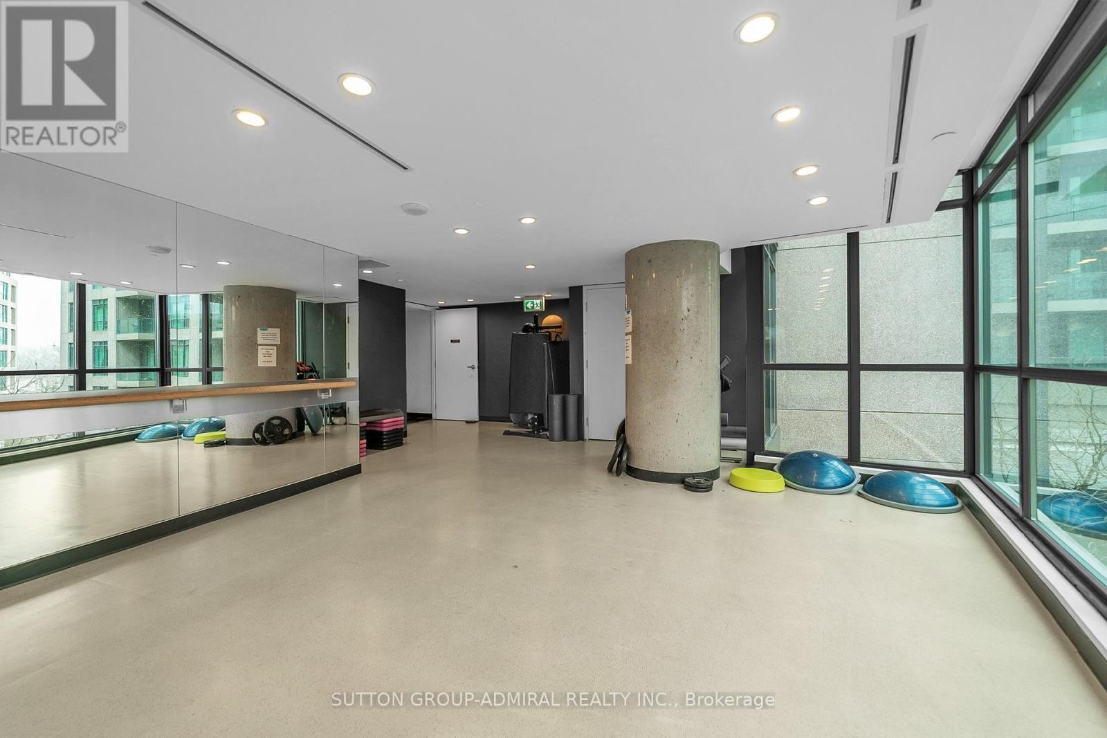 












2601 - 215 FORT YORK BOULEVARD

,
Toronto (Niagara),




Ontario
M5V4A2

