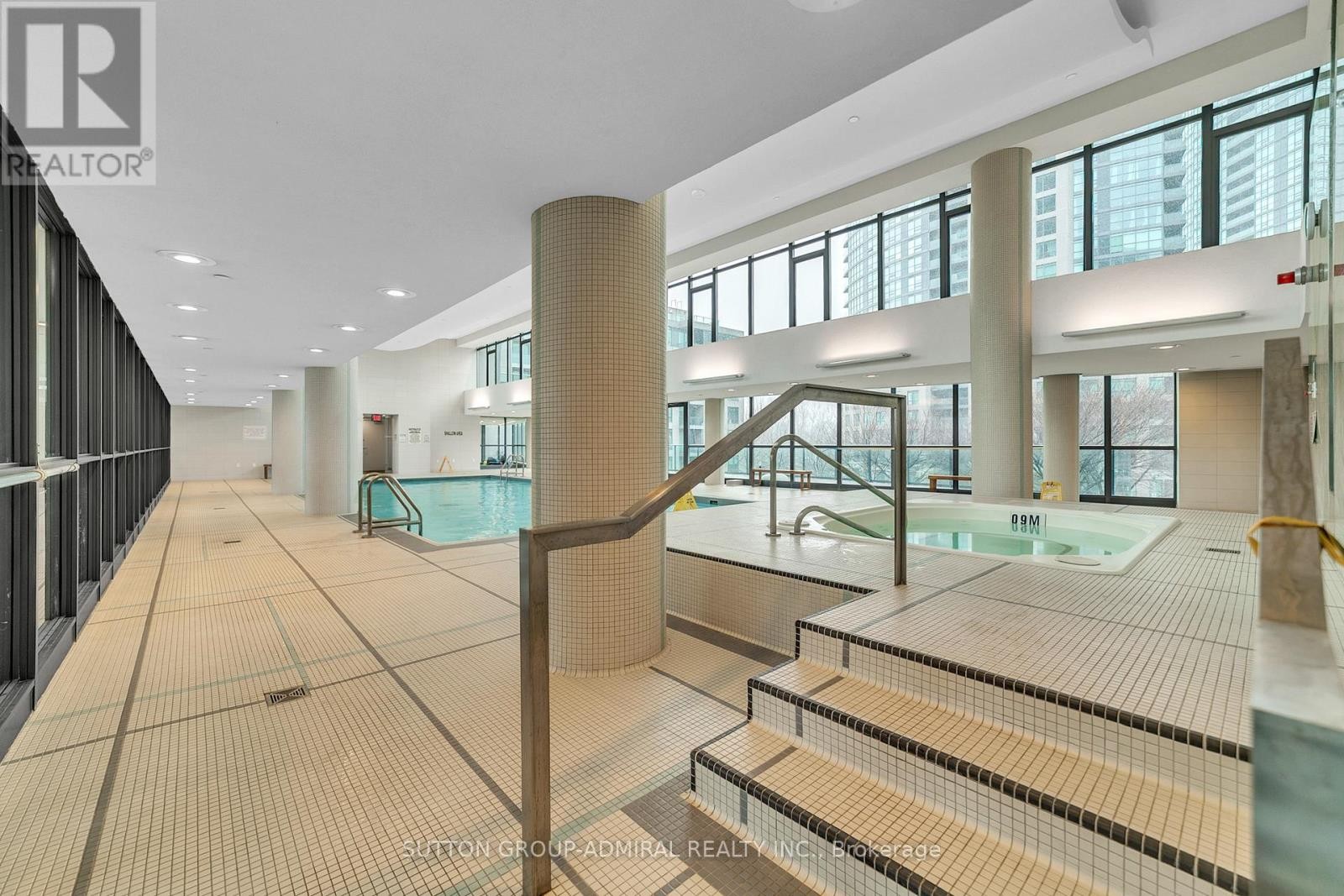 












2601 - 215 FORT YORK BOULEVARD

,
Toronto (Niagara),




Ontario
M5V4A2

