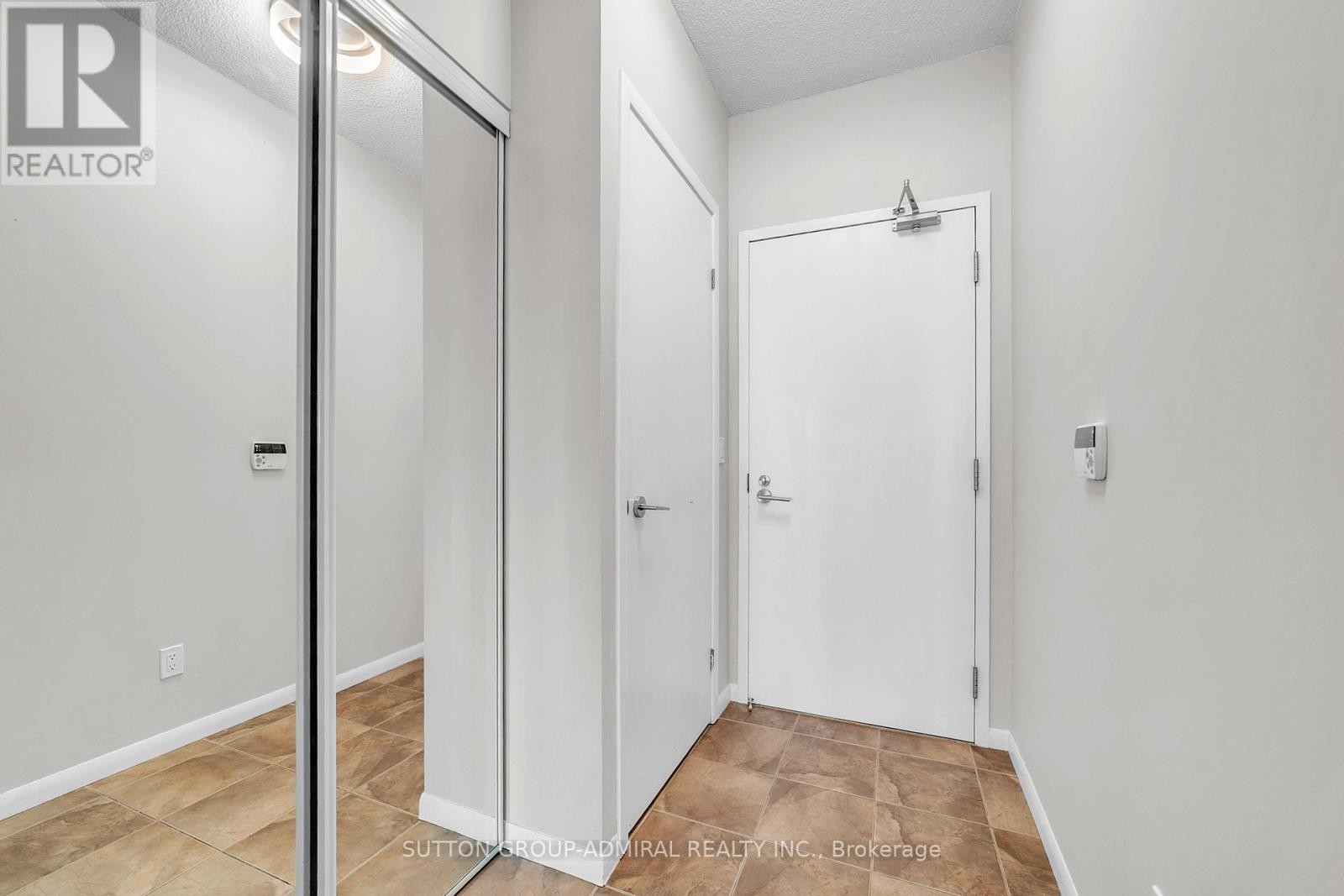












2601 - 215 FORT YORK BOULEVARD

,
Toronto (Niagara),




Ontario
M5V4A2


