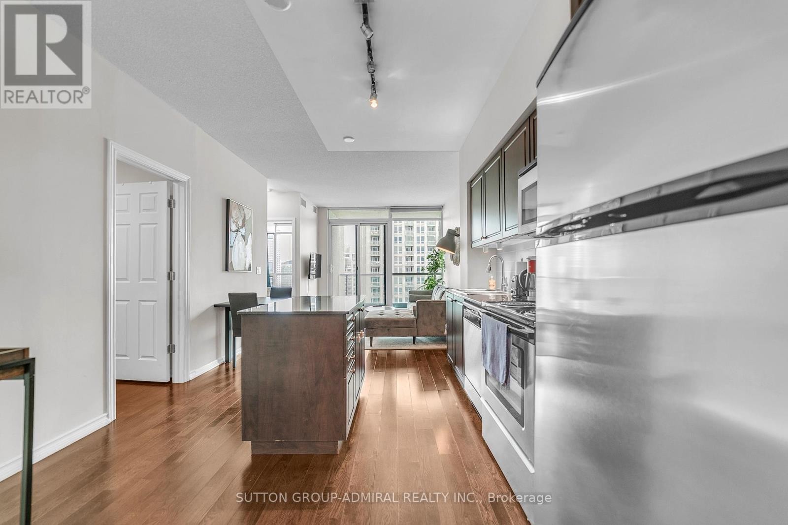 












2601 - 215 FORT YORK BOULEVARD

,
Toronto (Niagara),




Ontario
M5V4A2

