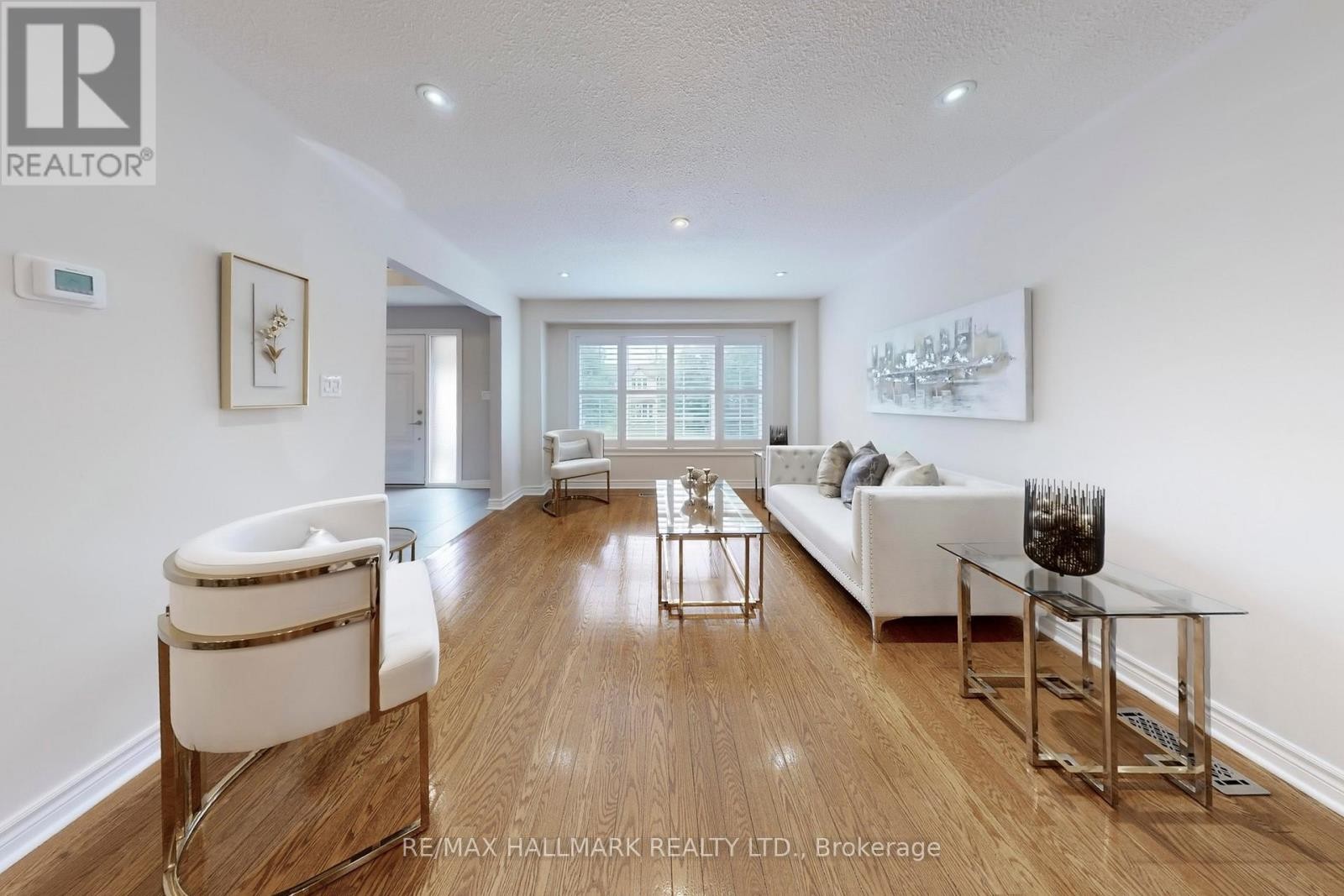 












2 BUTTERFIELD DRIVE

,
Toronto (Parkwoods-Donalda),




Ontario
M3A2L8

