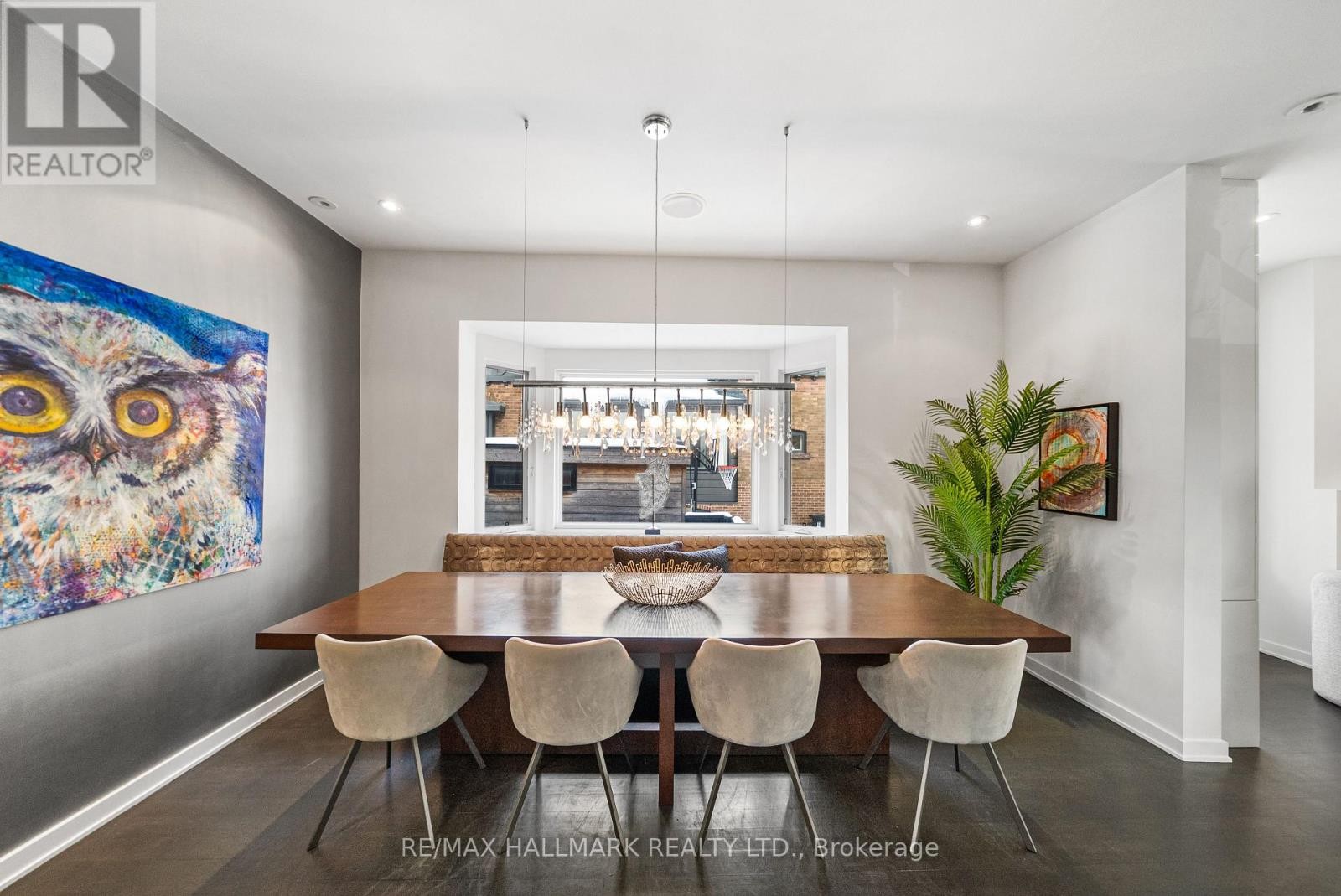 












26 LYTTON BOULEVARD

,
Toronto (Lawrence Park South),




Ontario
M4R1L1

