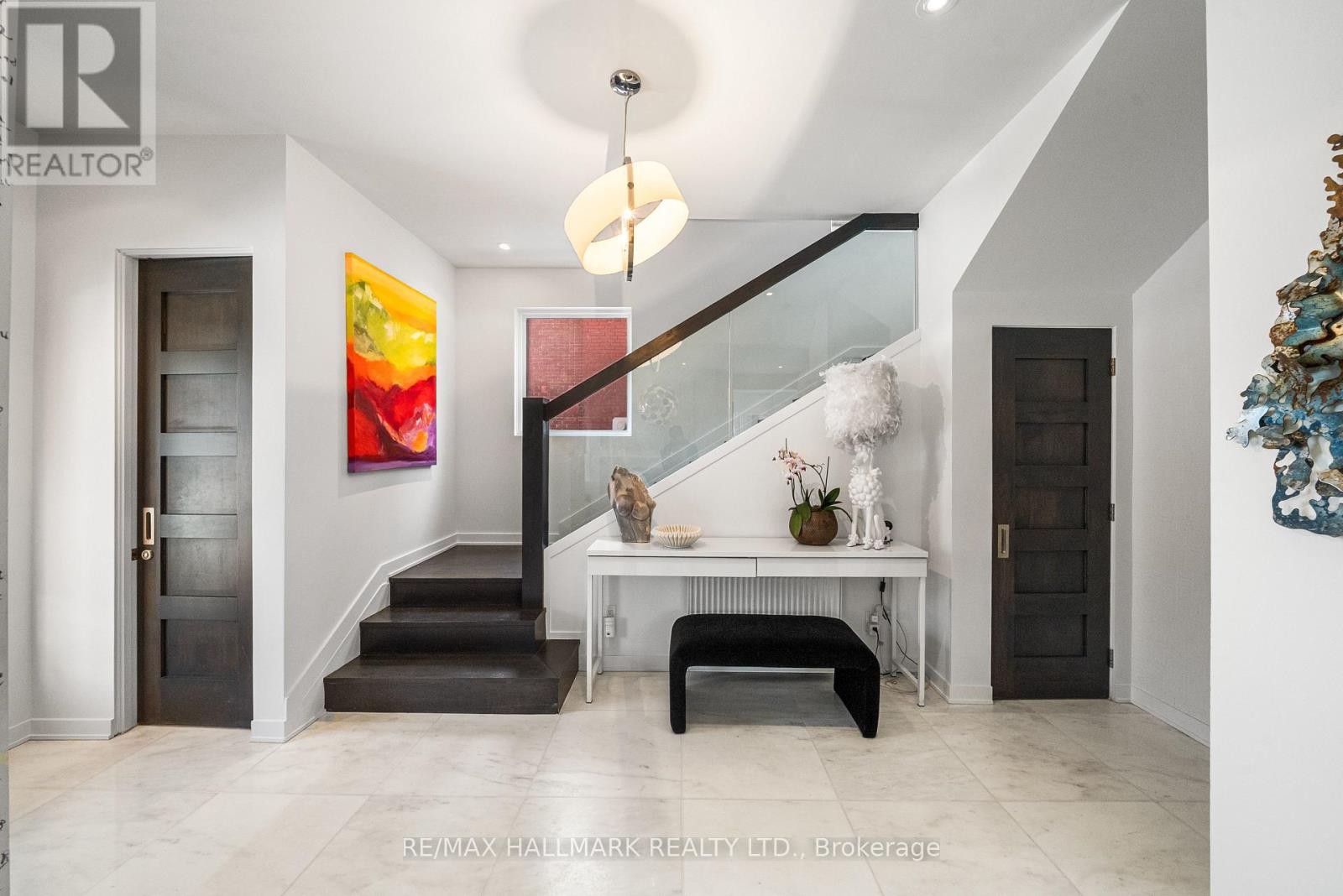 












26 LYTTON BOULEVARD

,
Toronto (Lawrence Park South),




Ontario
M4R1L1

