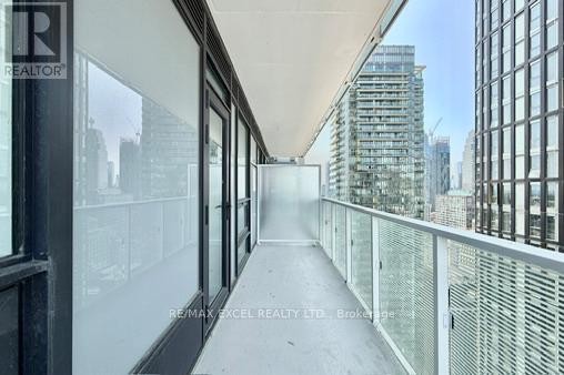 












3303 - 89 CHURCH STREET

,
Toronto (Church-Yonge Corridor),




Ontario
M5C0B7

