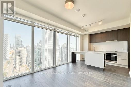 












3303 - 89 CHURCH STREET

,
Toronto (Church-Yonge Corridor),




Ontario
M5C0B7

