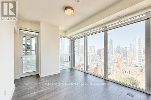 












3303 - 89 CHURCH STREET

,
Toronto (Church-Yonge Corridor),




Ontario
M5C0B7

