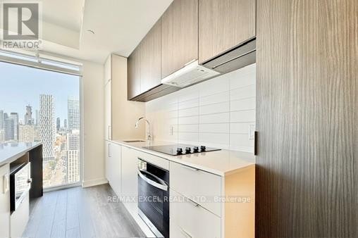 












3303 - 89 CHURCH STREET

,
Toronto (Church-Yonge Corridor),




Ontario
M5C0B7

