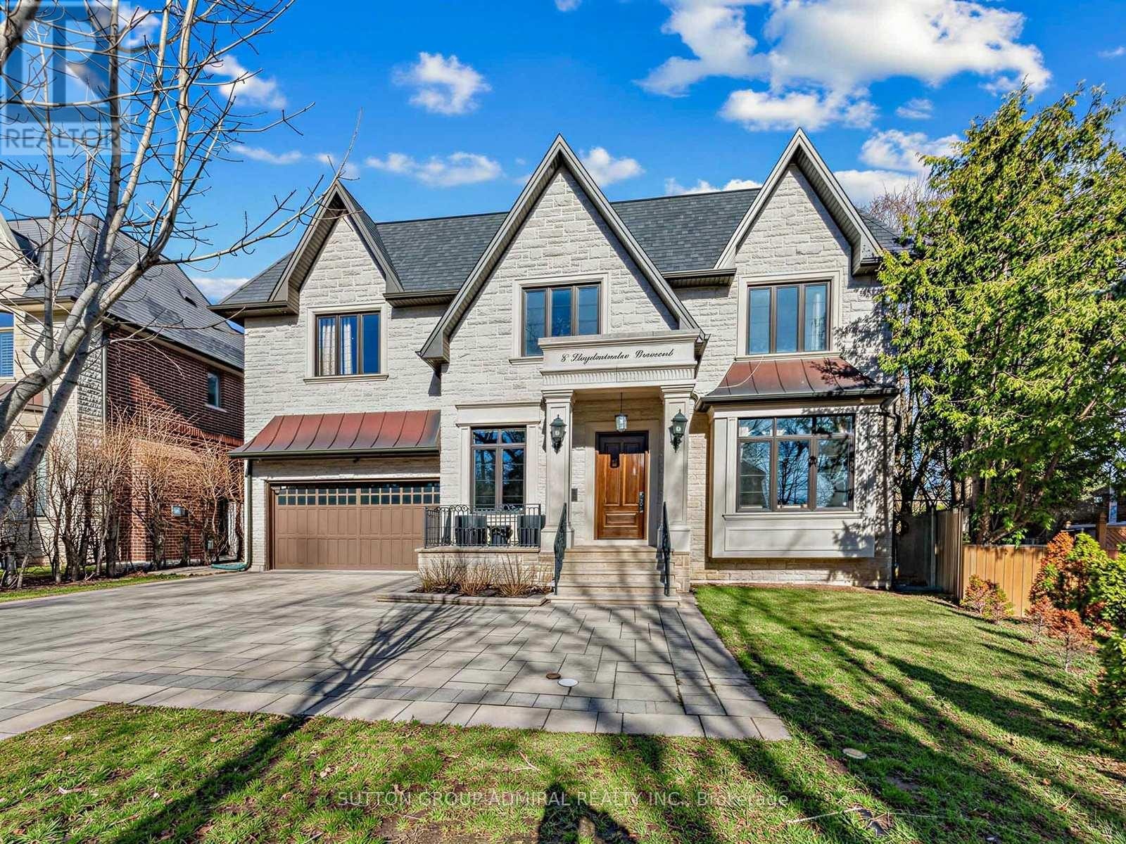 












5 LLOYDMINSTER CRESCENT

,
Toronto (Willowdale East),




Ontario
M2M2R9

