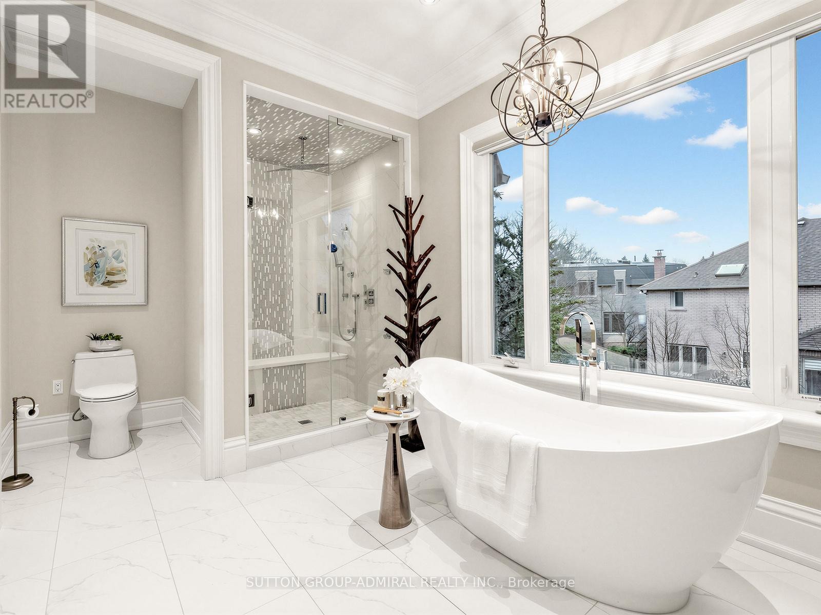 












5 LLOYDMINSTER CRESCENT

,
Toronto (Willowdale East),




Ontario
M2M2R9

