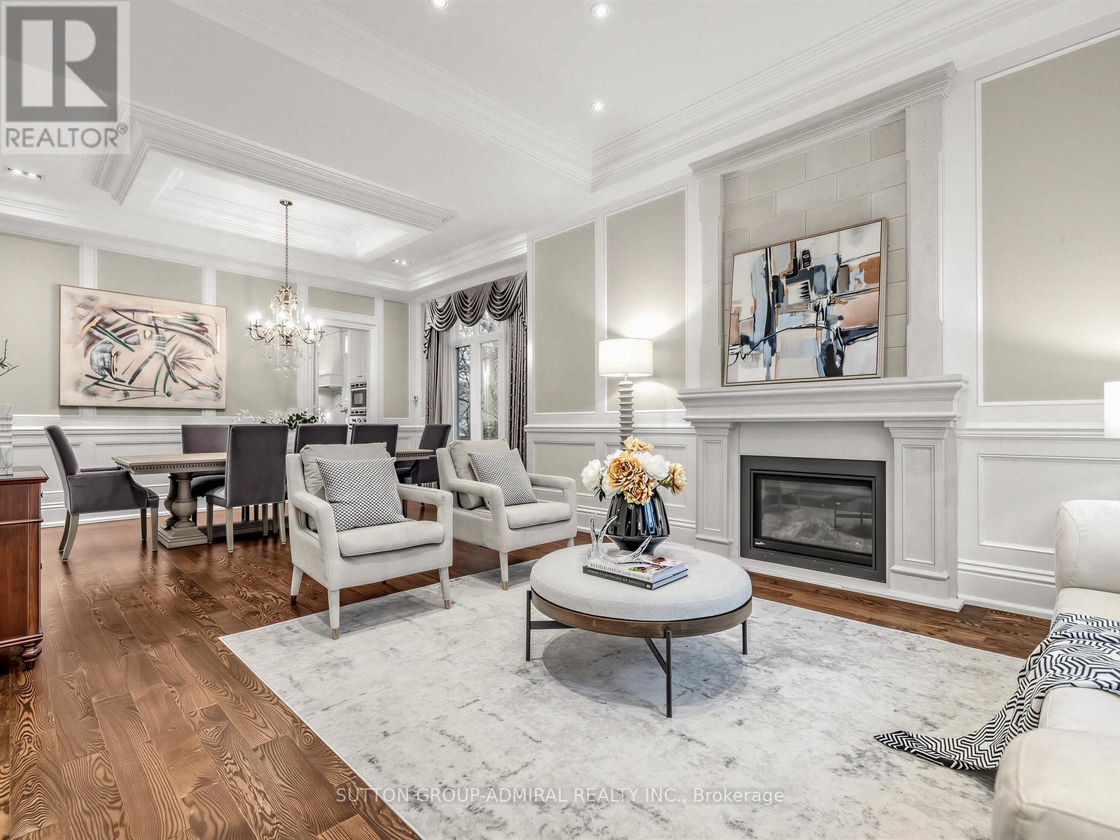 












5 LLOYDMINSTER CRESCENT

,
Toronto (Willowdale East),




Ontario
M2M2R9

