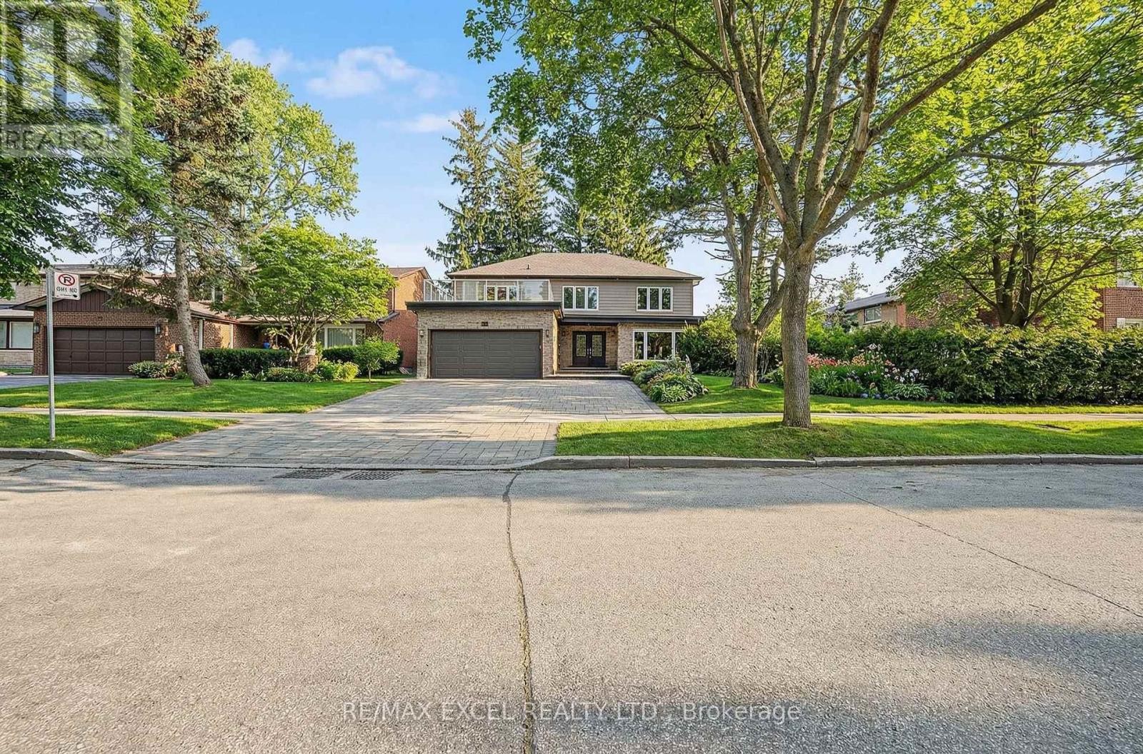 












46 ROBINTER DRIVE

,
Toronto (Newtonbrook East),




Ontario
M2M3R2

