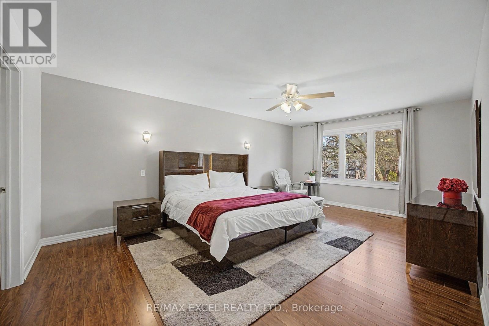 












46 ROBINTER DRIVE

,
Toronto (Newtonbrook East),




Ontario
M2M3R2

