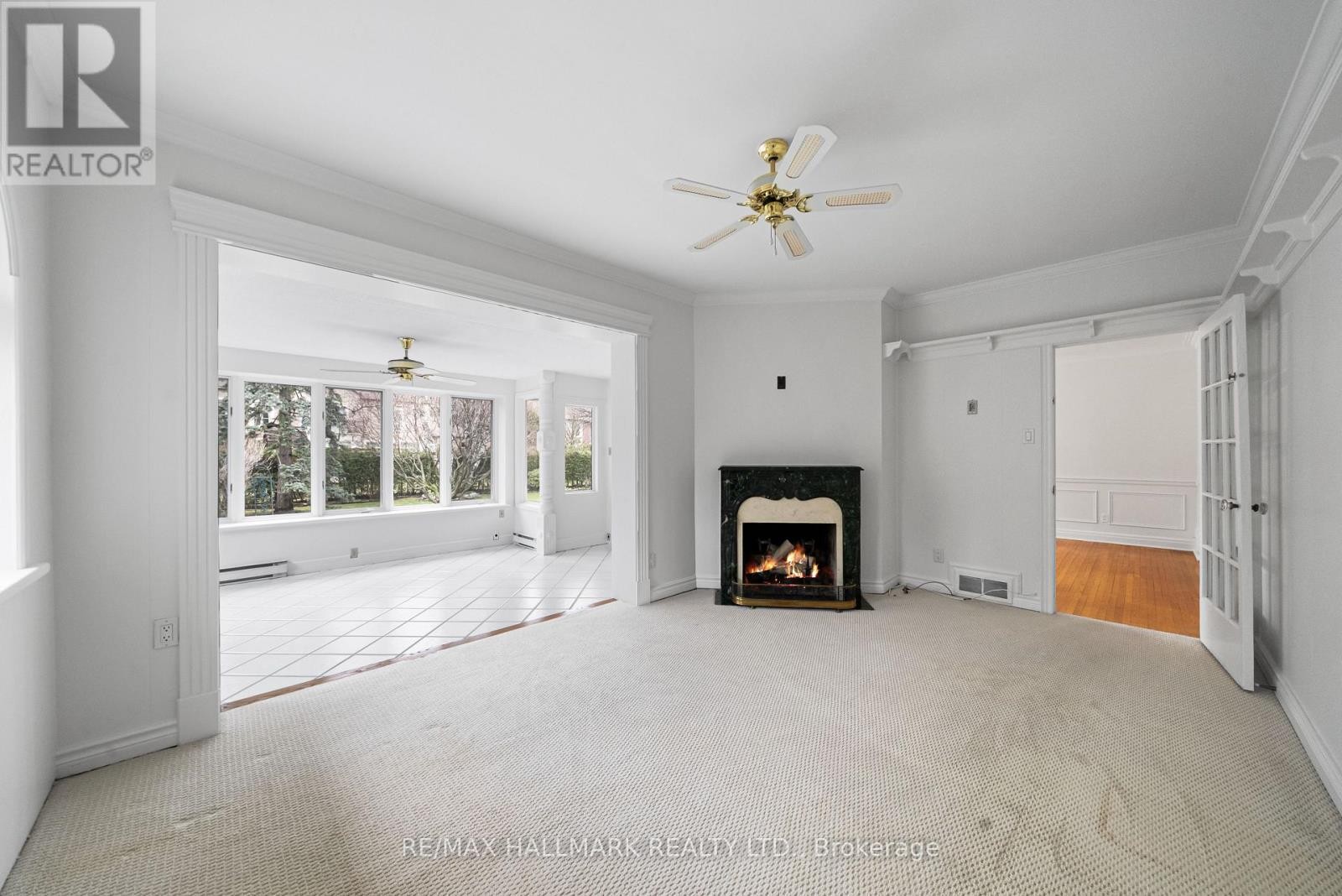 












154 VALLEY ROAD

,
Toronto (Bridle Path-Sunnybrook-York Mills),




Ontario
M2L1G4

