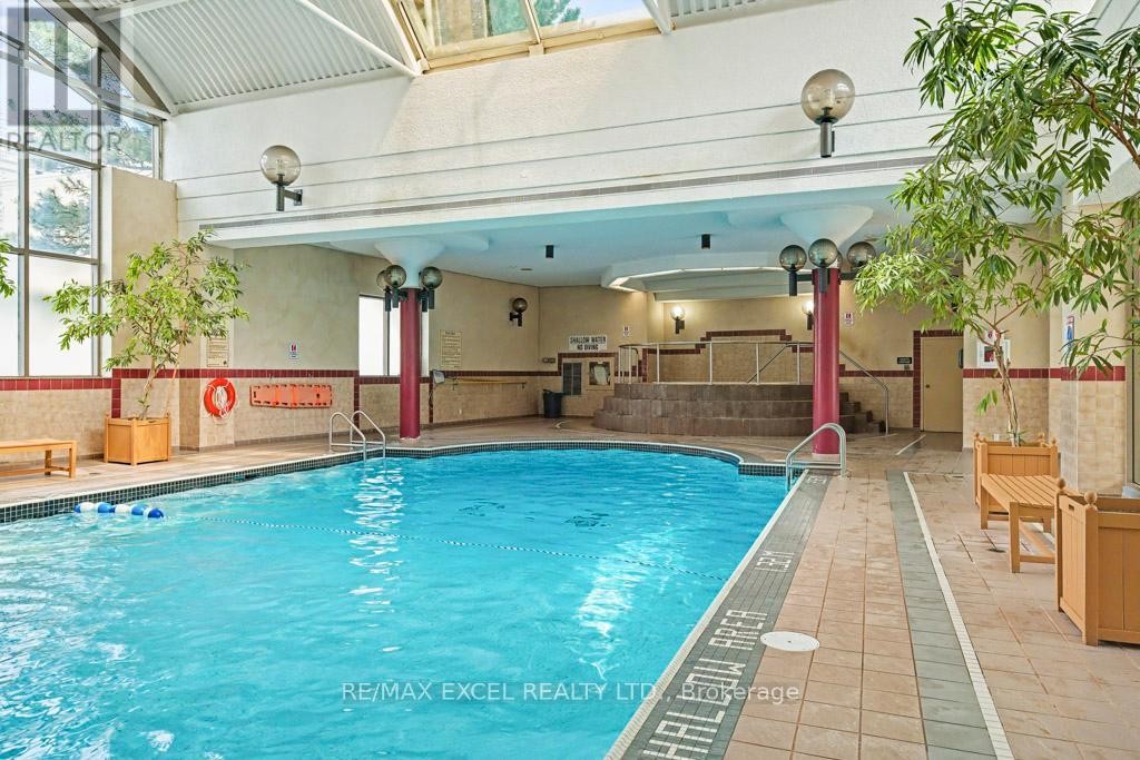 












1604 - 215 WYNFORD DRIVE

,
Toronto (Flemingdon Park),




Ontario
M3C3P5

