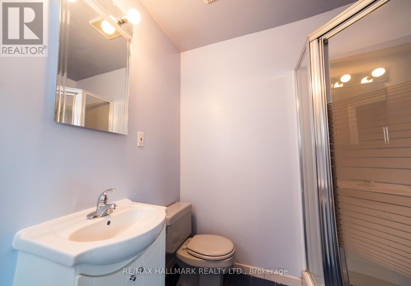 












40 SNOWDON AVENUE

,
Toronto (Lawrence Park North),




Ontario
M4N2A6

