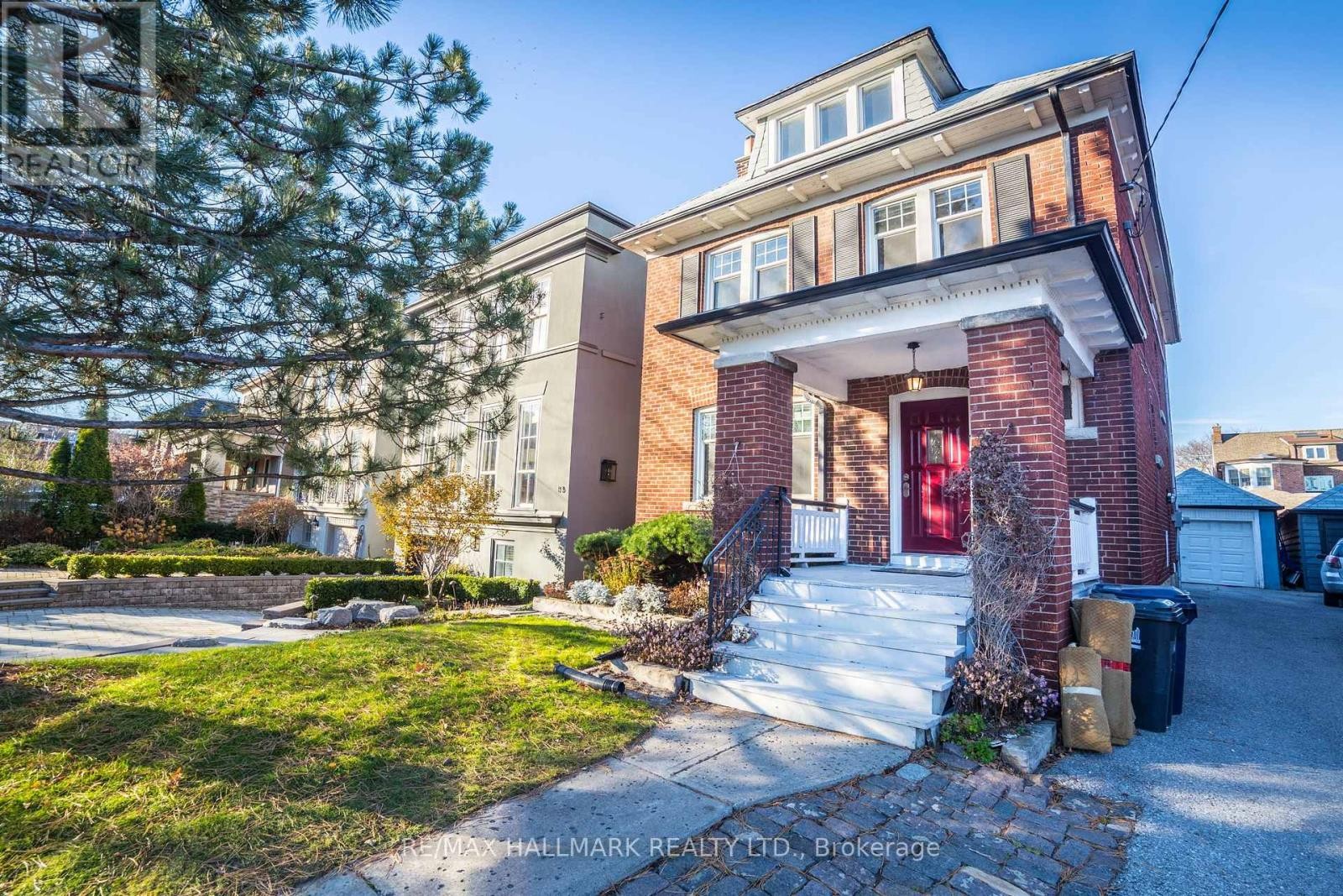 












40 SNOWDON AVENUE

,
Toronto (Lawrence Park North),




Ontario
M4N2A6

