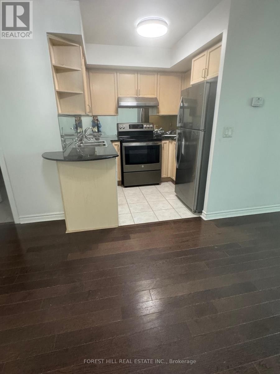 












703 - 17 BARBERRY PLACE

,
Toronto (Bayview Village),




Ontario
M2K1G9

