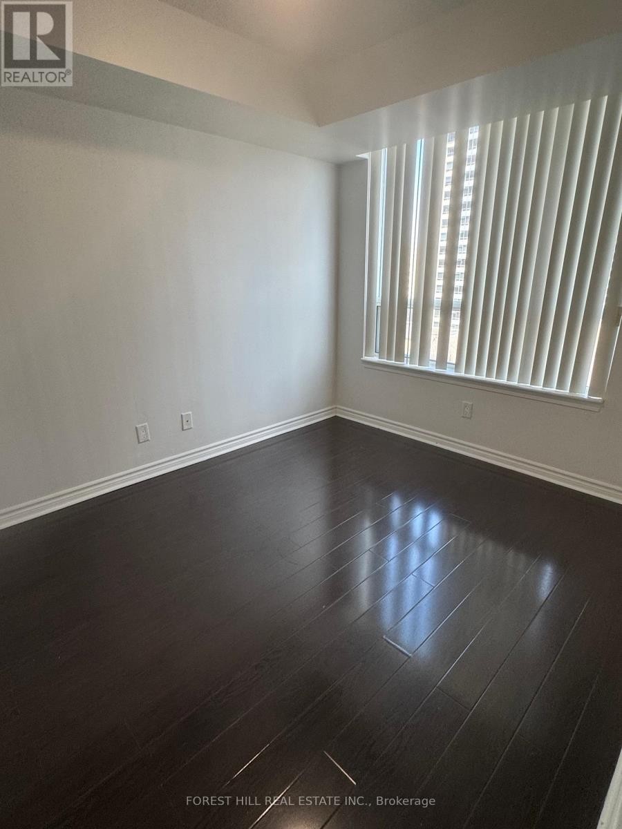 












703 - 17 BARBERRY PLACE

,
Toronto (Bayview Village),




Ontario
M2K1G9

