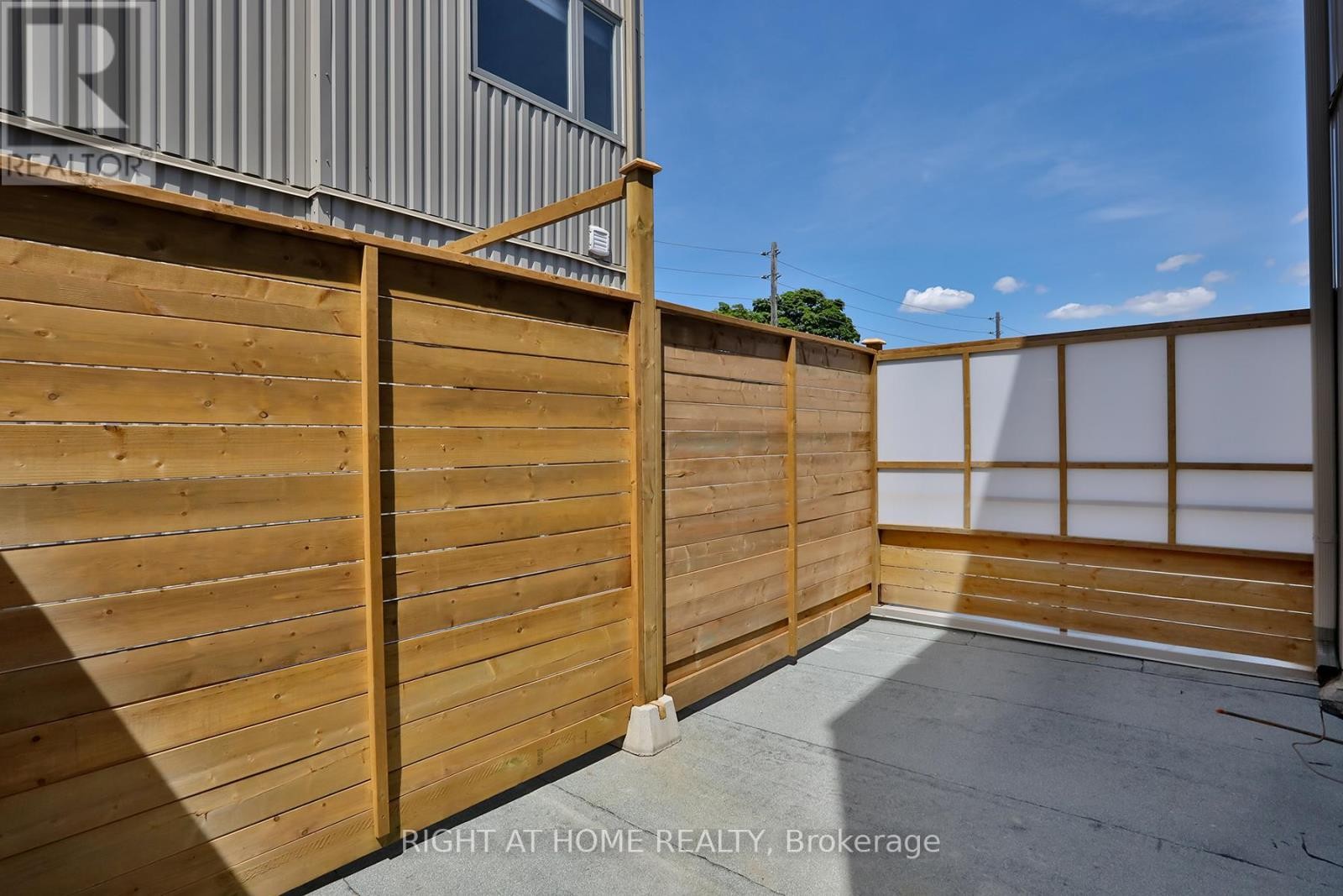 












1169 DAVENPORT ROAD

,
Toronto (Wychwood),




Ontario
M6H2G6

