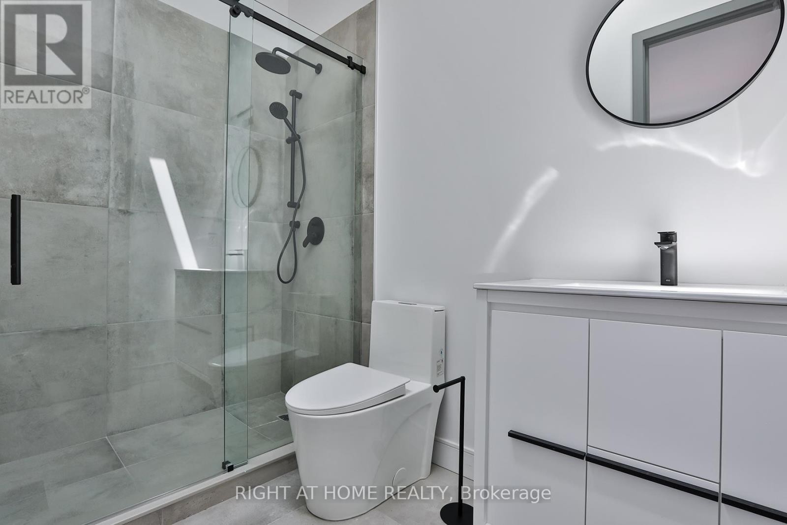 












1169 DAVENPORT ROAD

,
Toronto (Wychwood),




Ontario
M6H2G6

