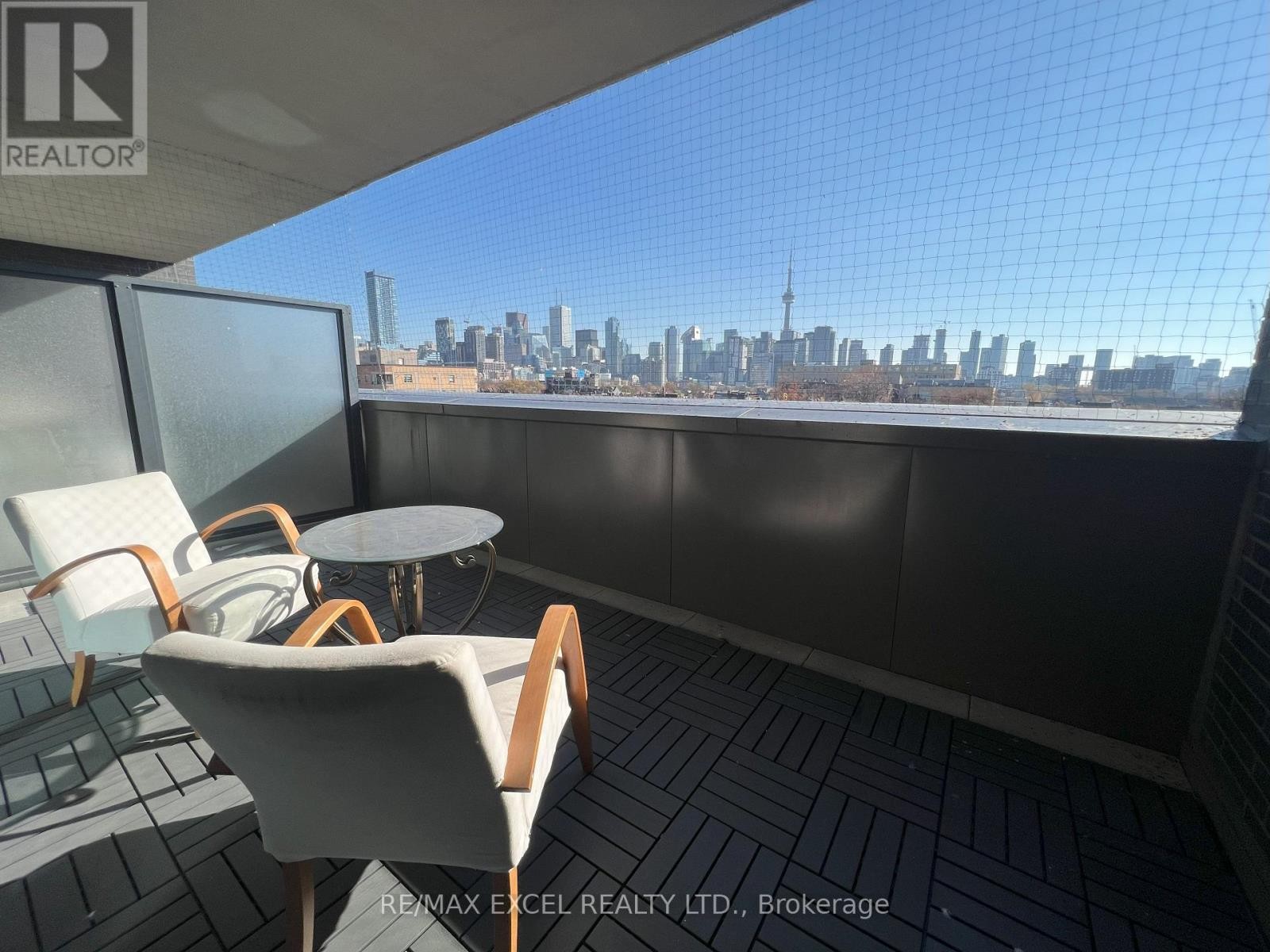 












503 - 297 COLLEGE STREET

,
Toronto (Kensington-Chinatown),




Ontario
M5T0C2


